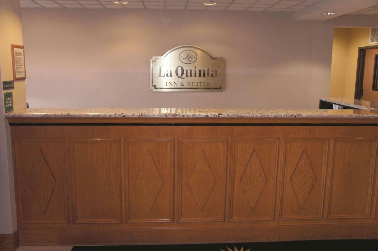 La Quinta By Wyndham Omaha Airport Downtown Carter Lake Exterior foto
